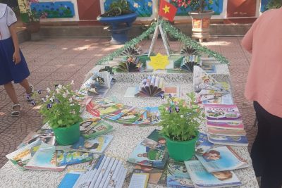 HỘI THI TRƯNG BÀY SÁCH