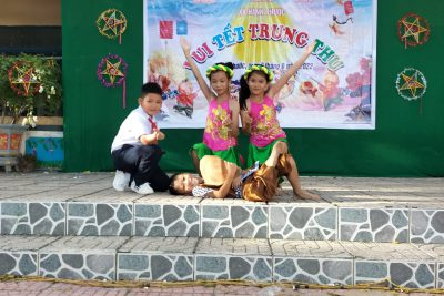 TRƯỜNG TIỂU HỌC HÀNH PHƯỚC TỔ CHỨC NGÀY HỘI VUI TẾT TRUNG THU CHO CÁC EM ĐỘI VIÊN VÀ NHI ĐỒNG.